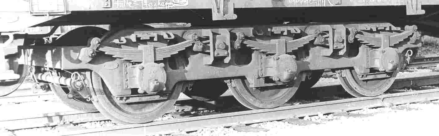 Pressblech-Drehgestell SGP 55, dreiachsig (mit Gleitlagern); Foto: Konrad Pfeiffer, Archiv Hermann Heless